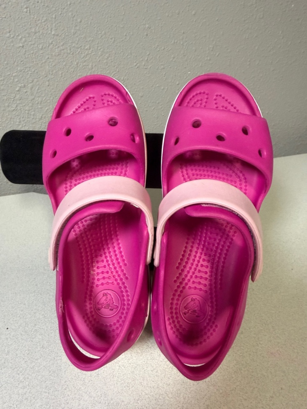 CROCS Kids Hot Pink Sandals with Light Pink Strap - Picture 6 of 7